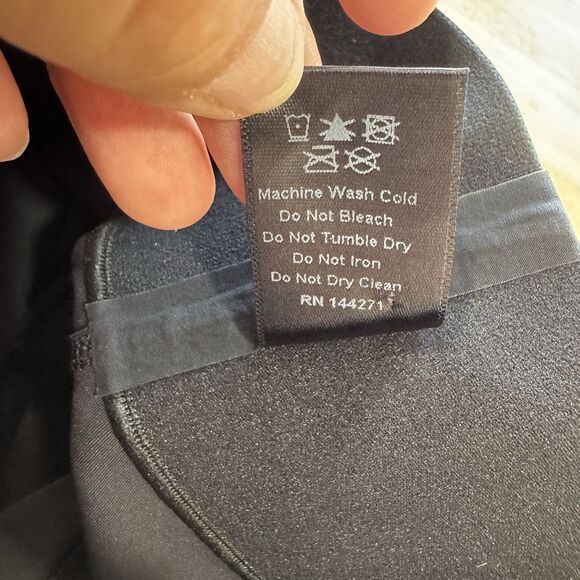 Ultracor Ultra High Silk Slash Ankle Leggings Compression Black Sexy $185 Size M - Picture 7 of 12